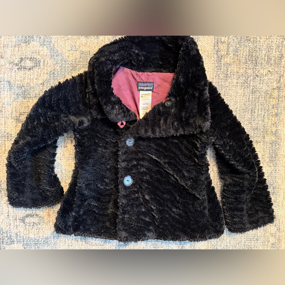Patagonia Pelage Faux Fur Coat Size Girl’s Small (8) Excellent Condition